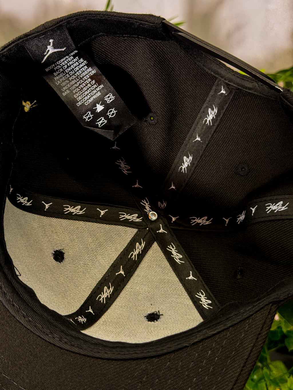 Gorra Flat Jordan Gold Script