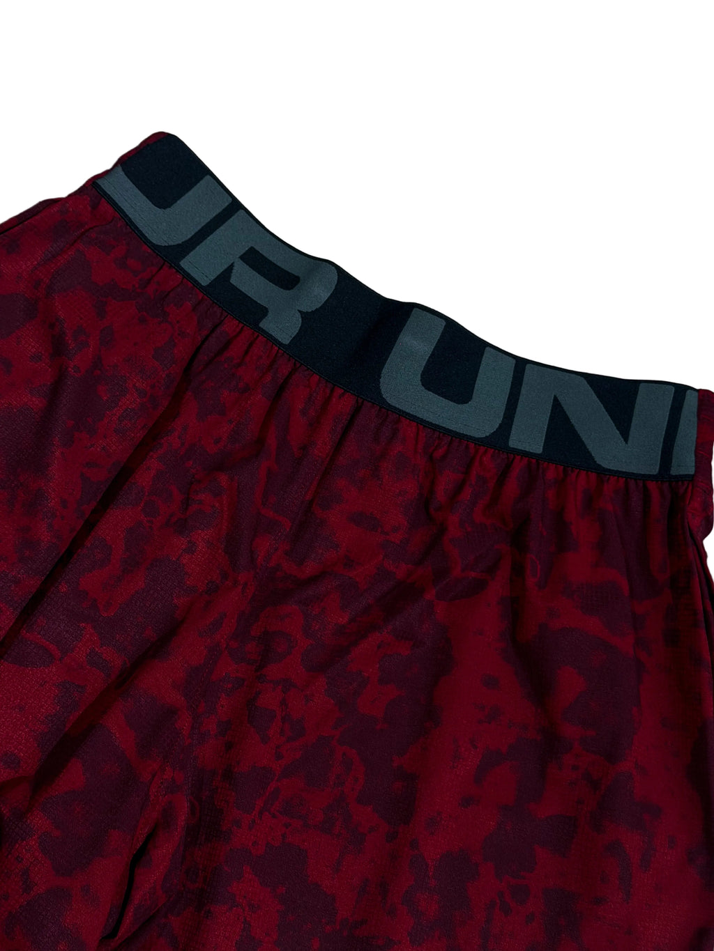 Pantaloneta Under Armour Vinotinto Camuflada Dri-FIT