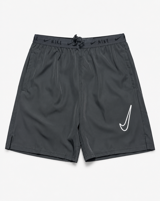 Pantaloneta Dri-Fit Nike Swoosh Gris Oscuro