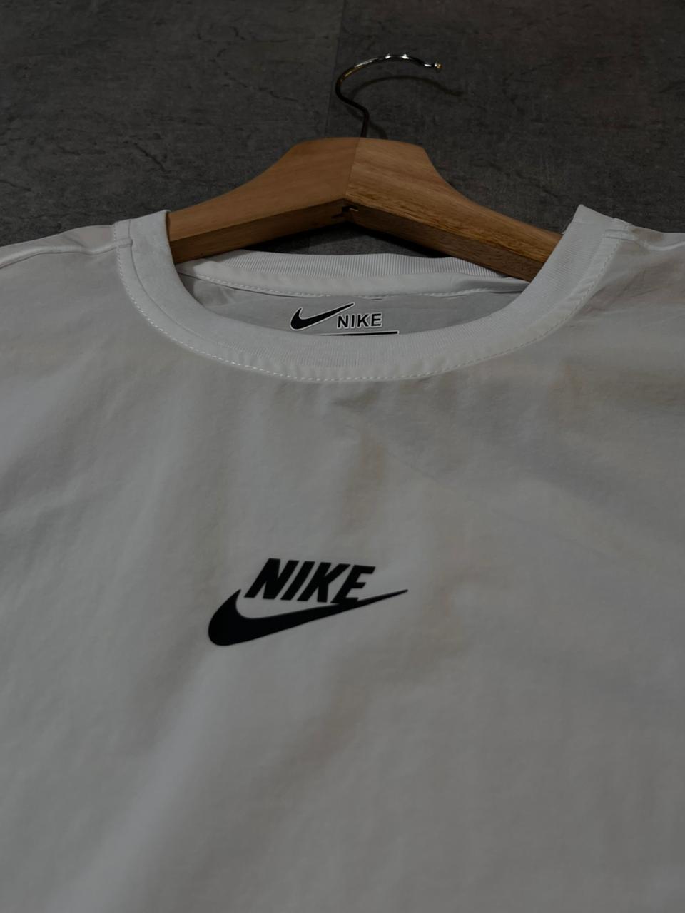 Camiseta Dri-Fit Nike AeroFlex White