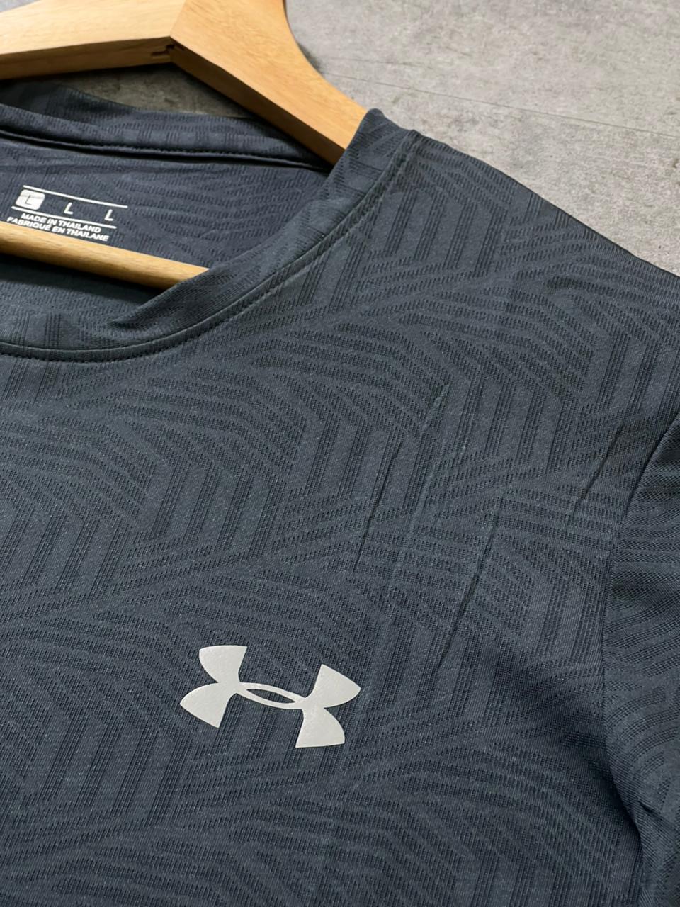 Camiseta Dri-Fit Under Armour Geo Performance