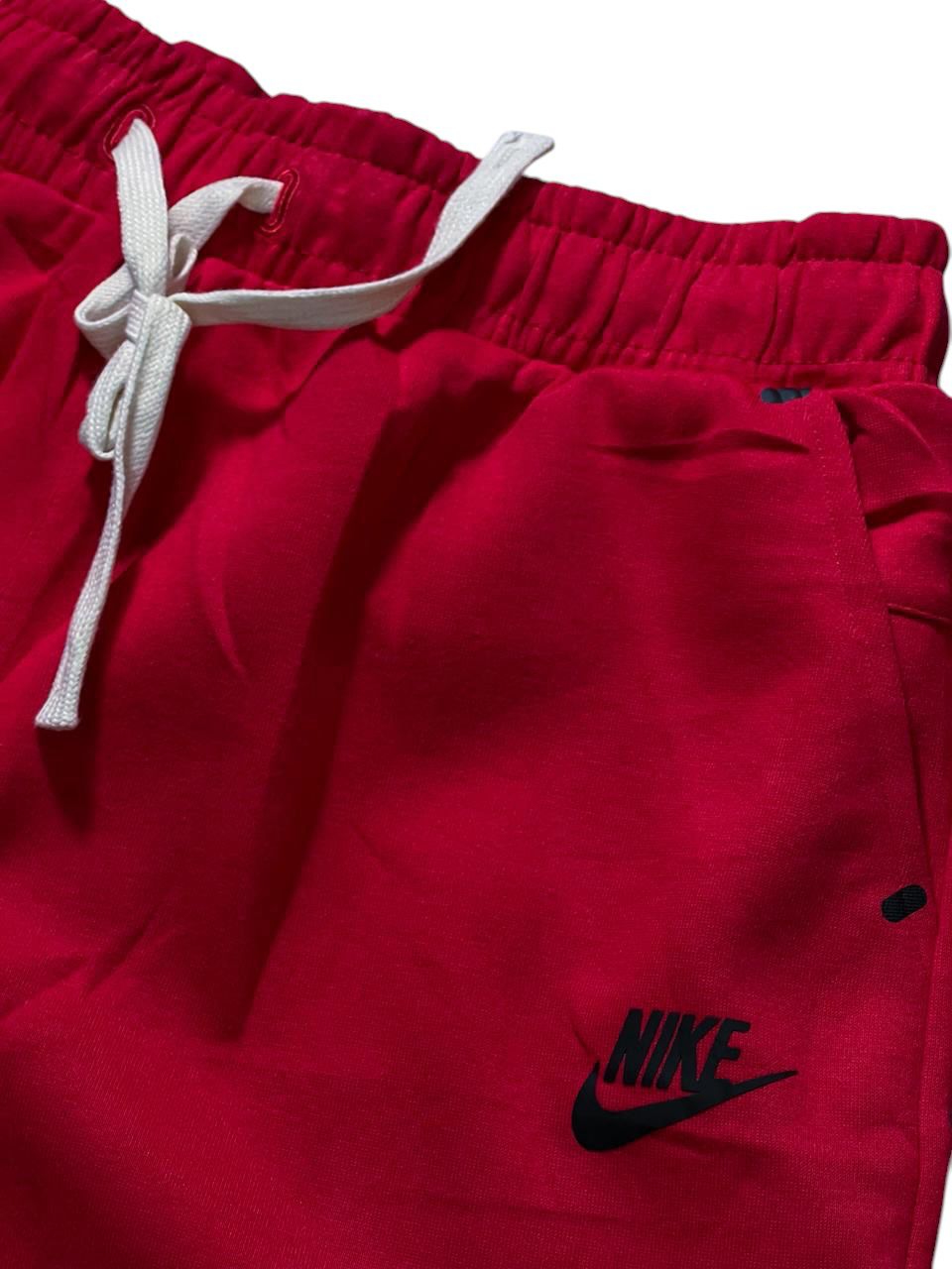 Pantaloneta Nike Club Roja