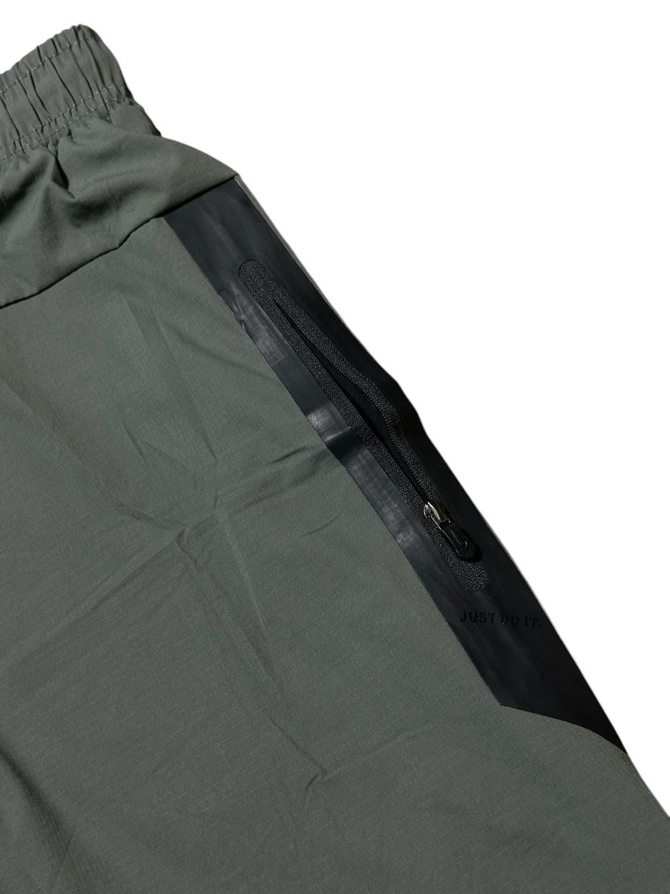 Pantaloneta  Nike TerraFlex Olive