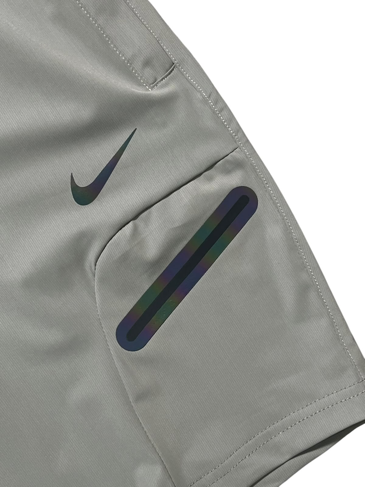 Pantaloneta Dri-FIT Nike Gris Reflective