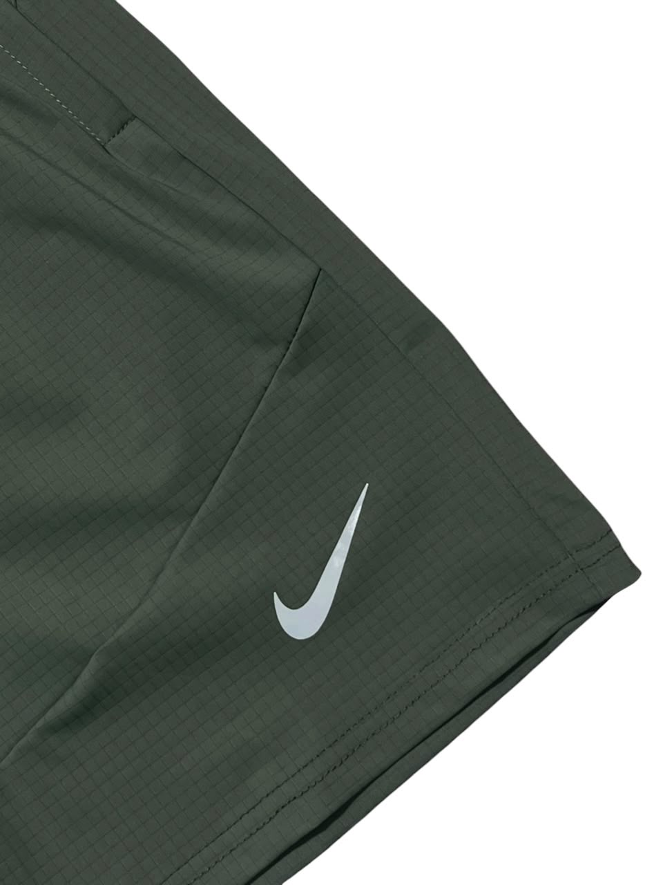 Pantaloneta Dri-FIT Nike Verde Militar