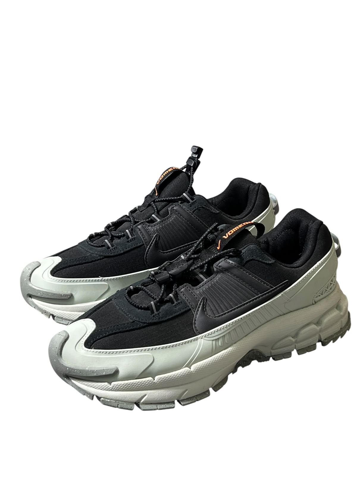 Zapatillas Nike Zoom Vomero Roam Negro/Gris