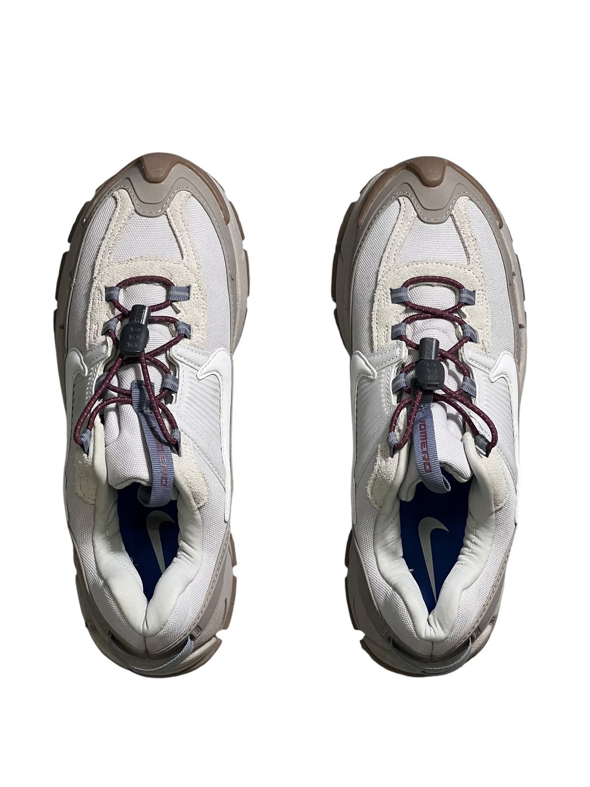 Zapatillas Nike Vomero Roam Gris/Hueso