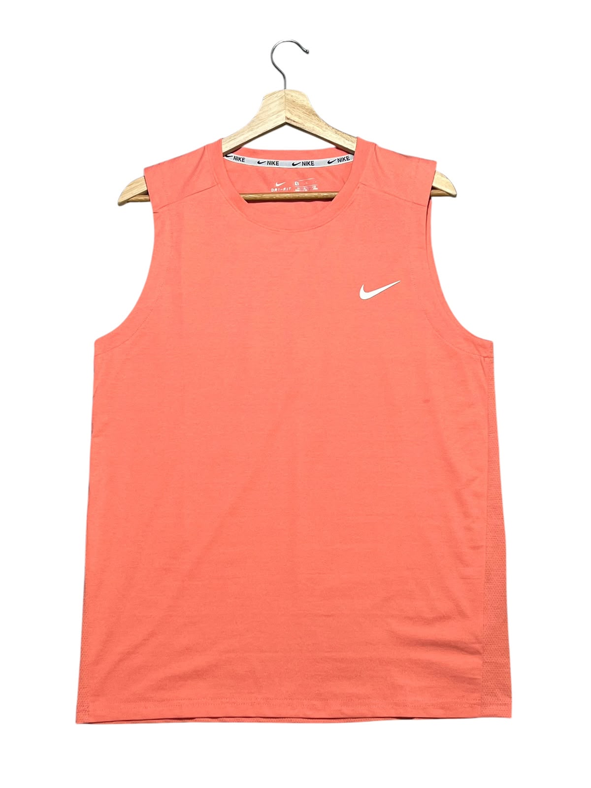 Camiseta Dri-FIT Nike Coral